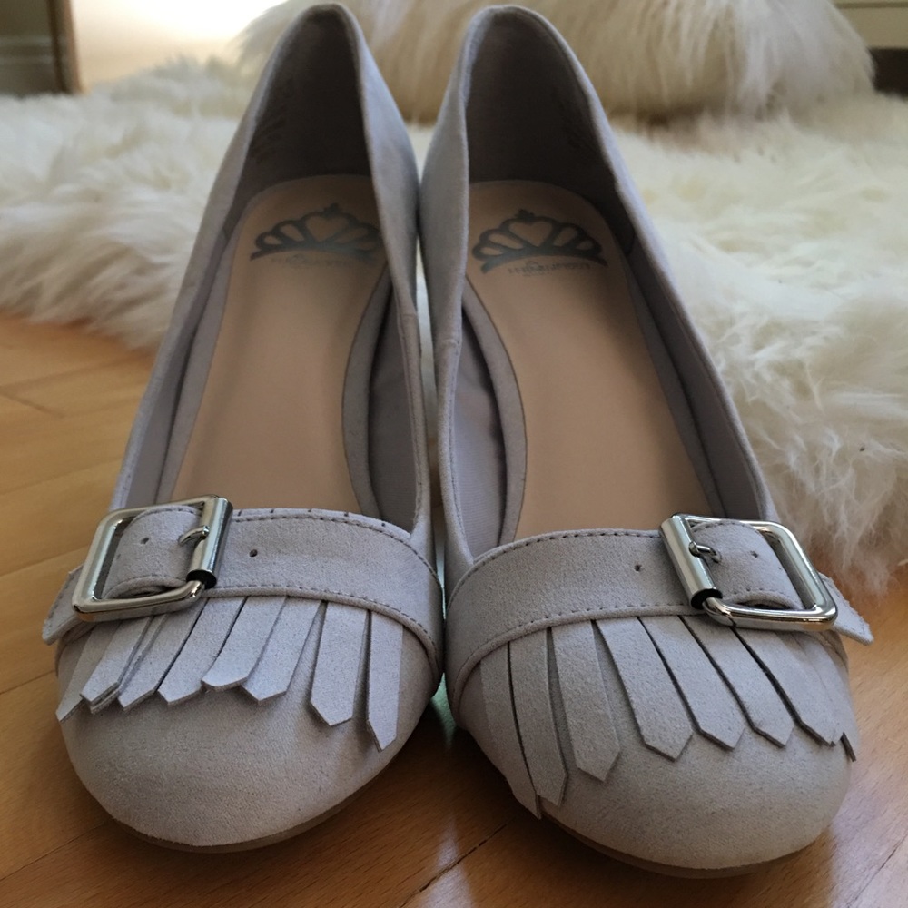 Fergalicious by Fergie Loafer Heels - Picture 2 of 12
